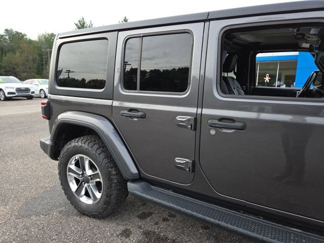Used 2020 Jeep Wrangler Unlimited Sahara w/ Dual Top Group AWD/4WD image 30
