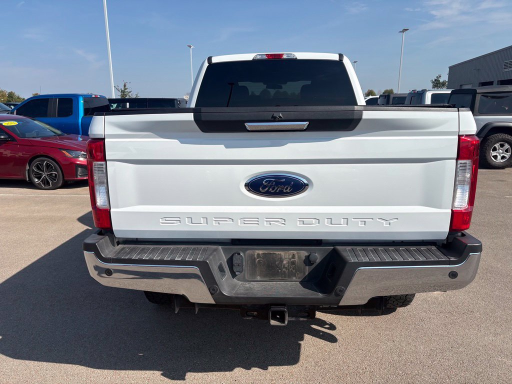 Used 2019 Ford F250 XLT w/ XLT Premium Package AWD/4WD image 6