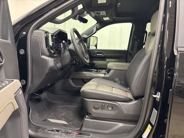 New 2026 Chevrolet Silverado 2500 ZR2 AWD/4WD image 23