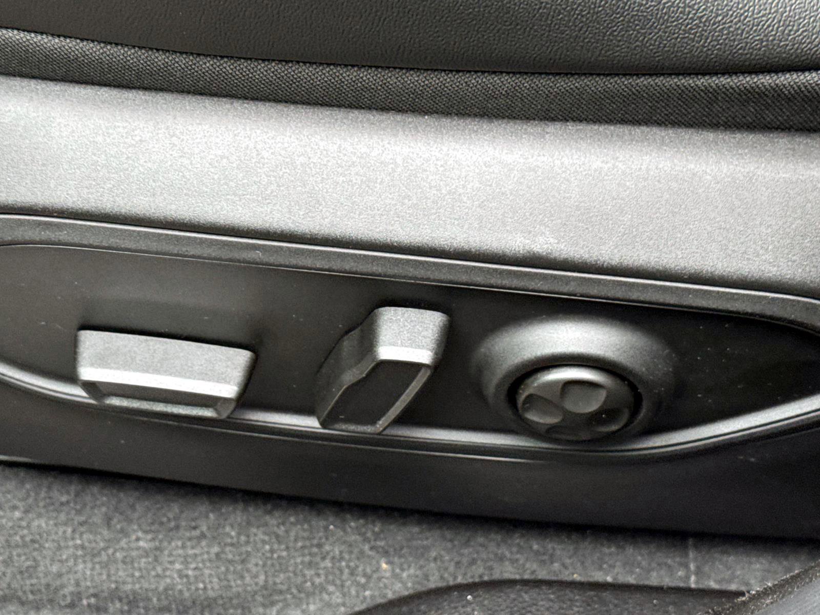 New 2026 Jeep Grand Cherokee Altitude image 10