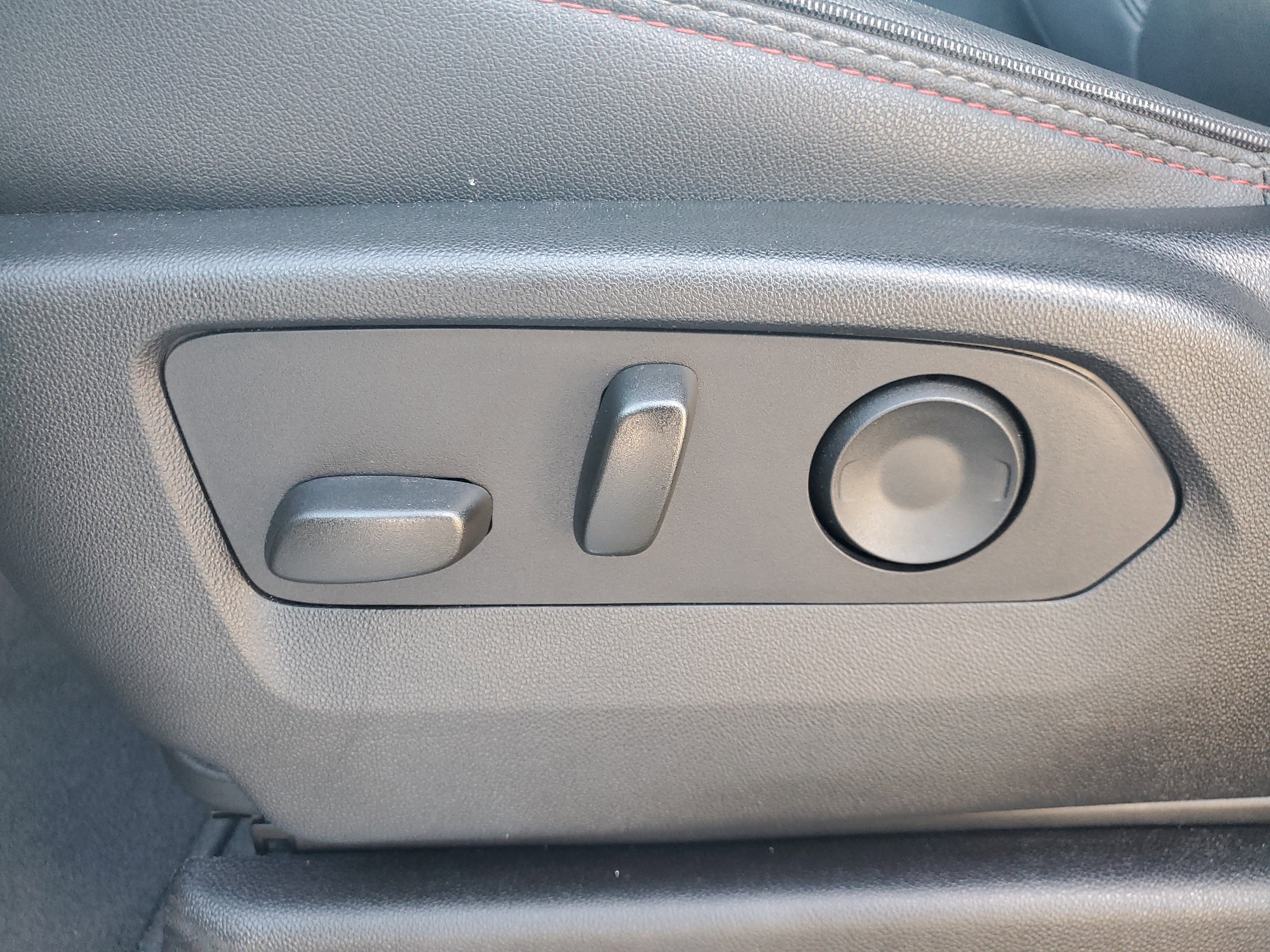 Used 2023 Chevrolet Tahoe RST w/ Sport Performance Package image 14