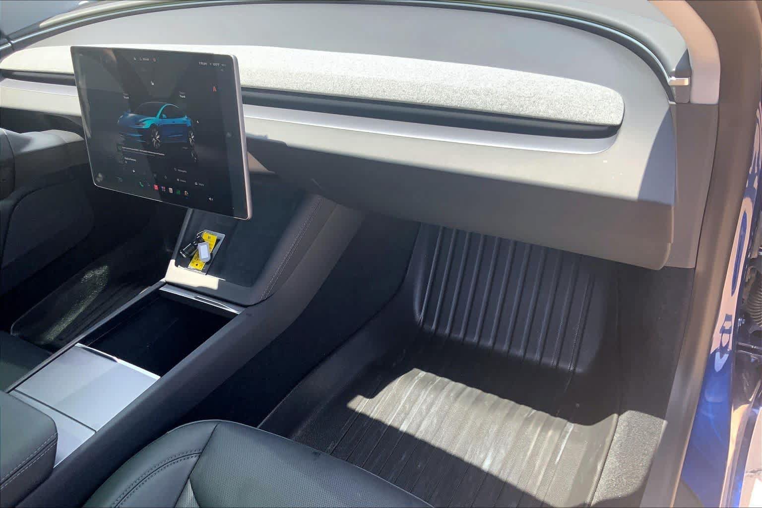Used 2025 Tesla Model 3 Long Range RWD image 18