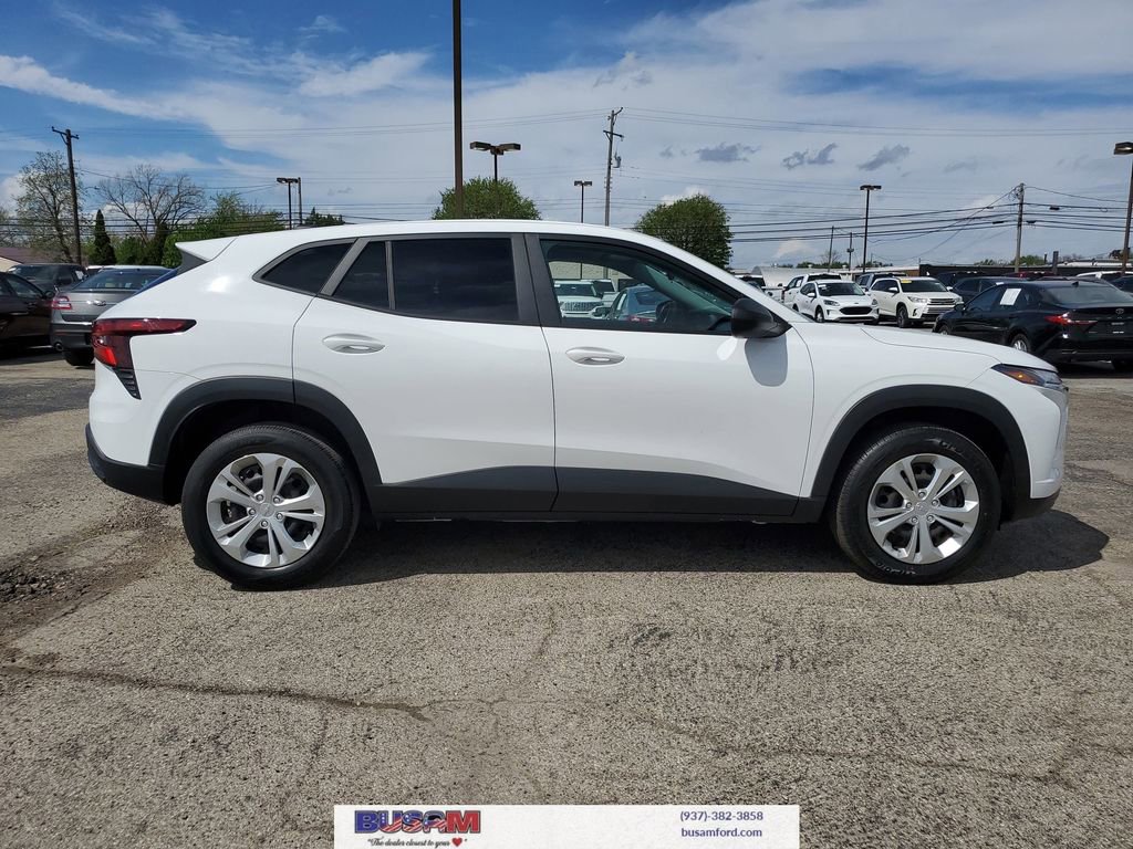 Used 2024 Chevrolet Trax LS image 29