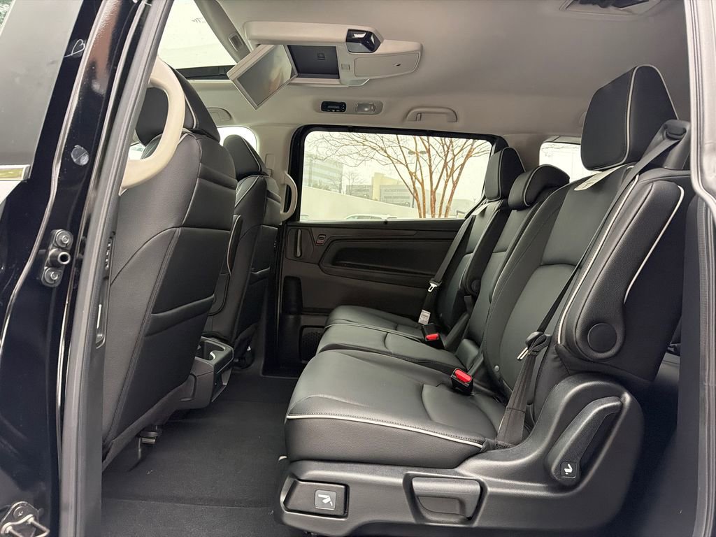 New 2026 Honda Odyssey Touring image 17
