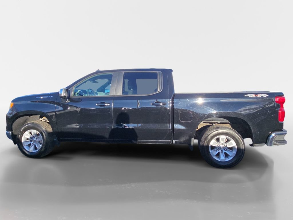 Used 2025 Chevrolet Silverado 1500 LT image 2