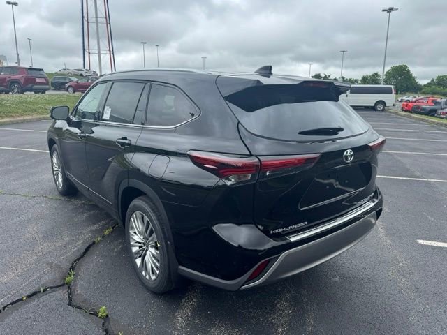 New 2026 Toyota Highlander Platinum AWD/4WD image 5