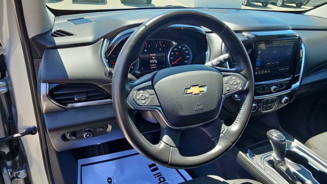 Used 2020 Chevrolet Traverse LT FWD image 11
