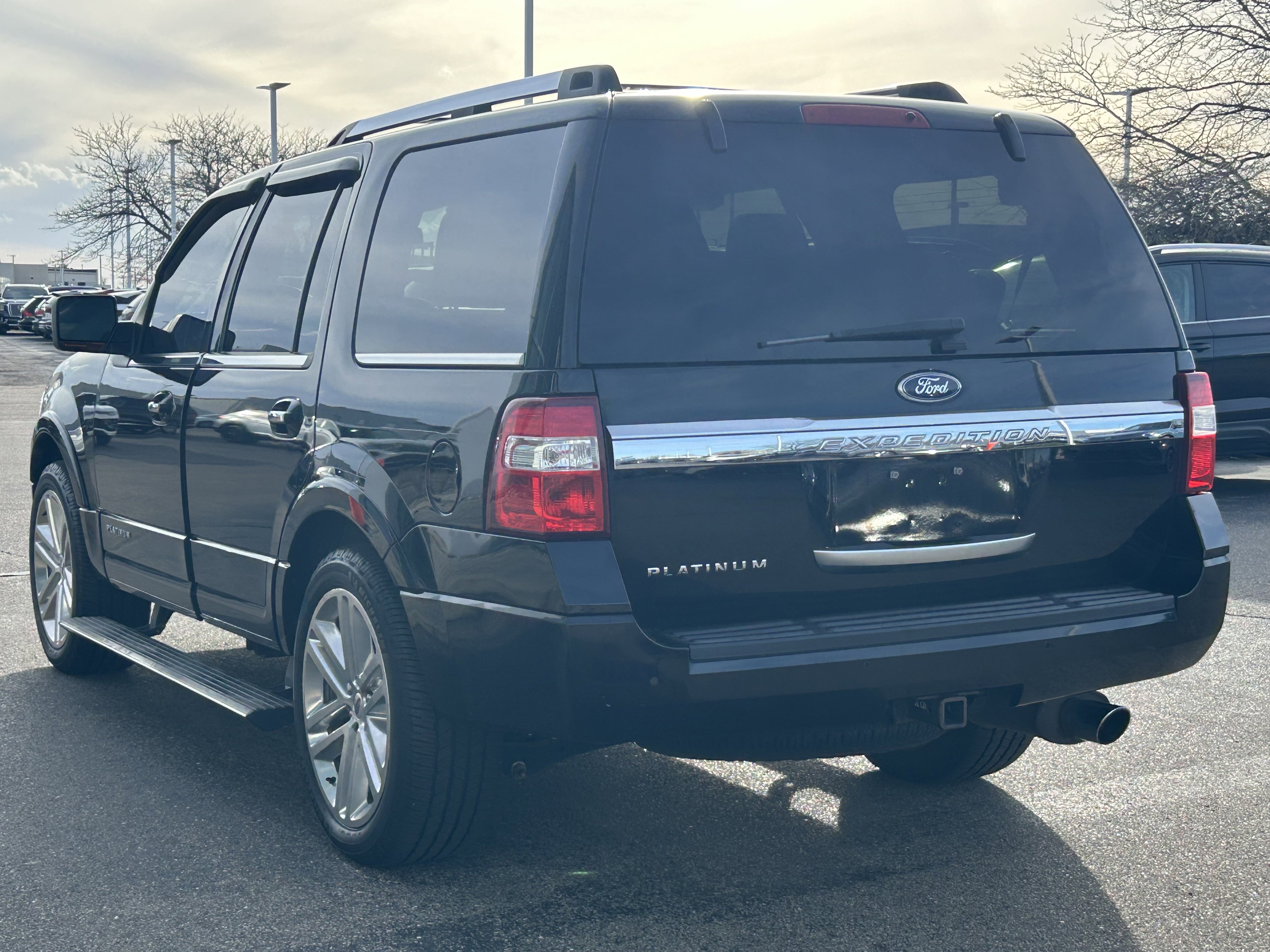 Used 2016 Ford Expedition Platinum image 5