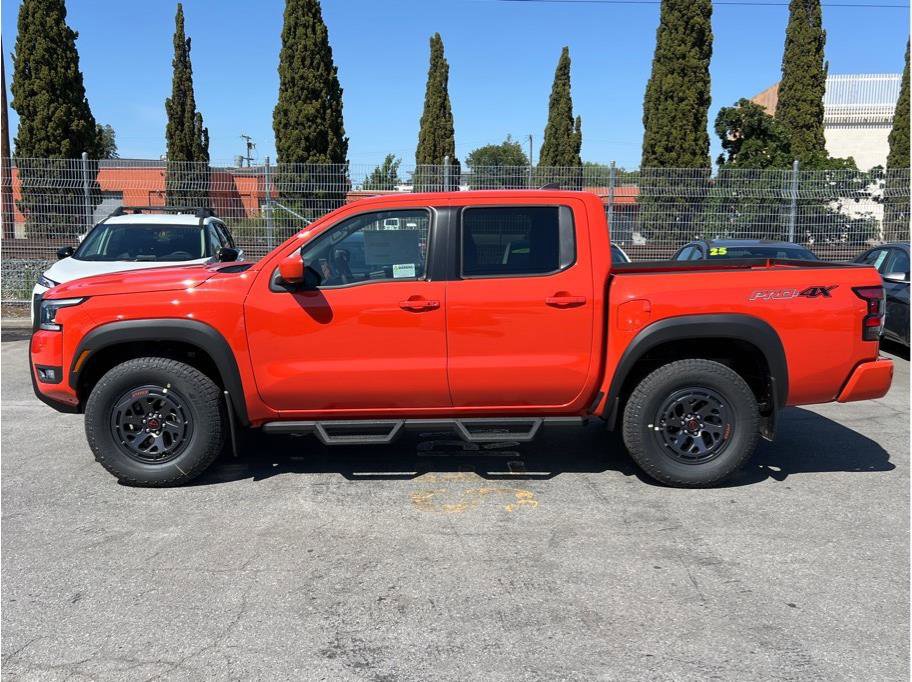 New 2025 Nissan Frontier PRO-4X image 7