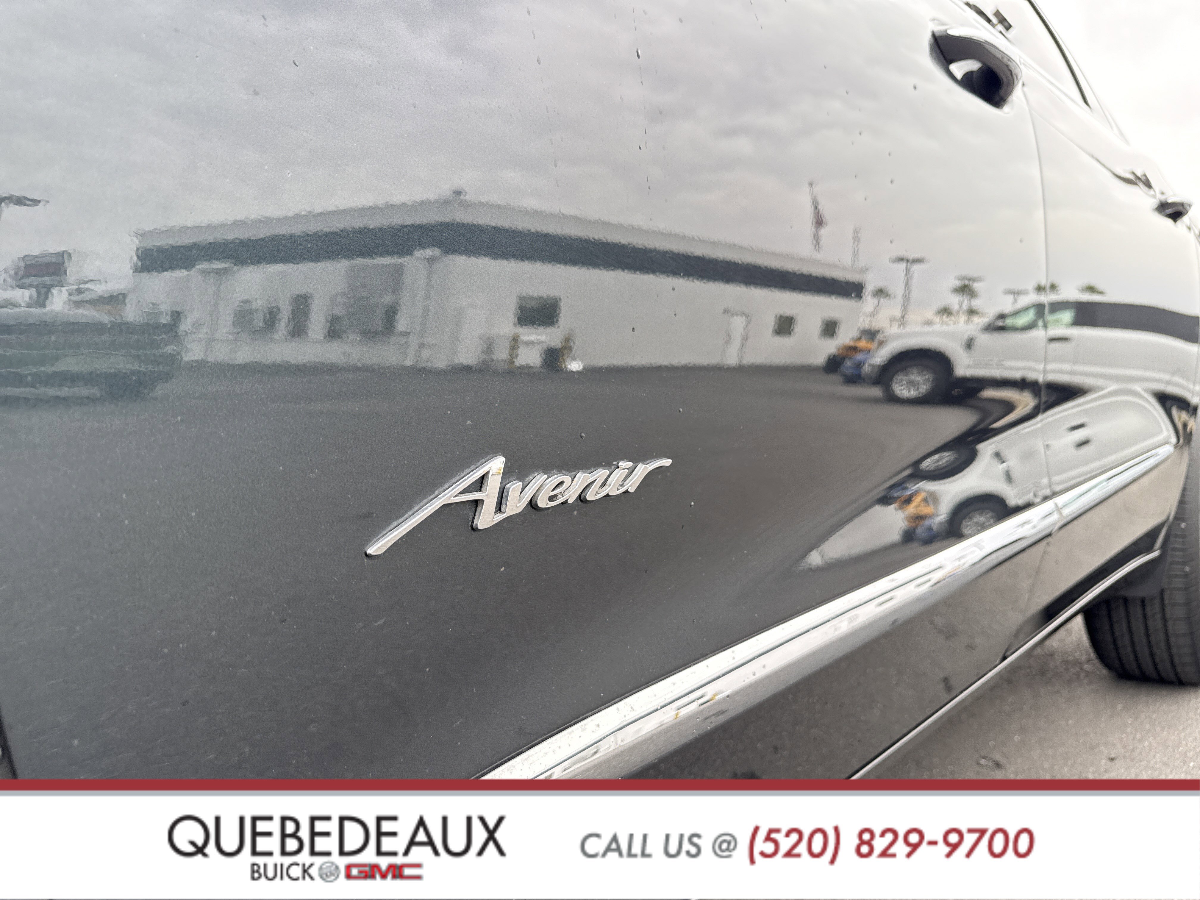 Used 2018 Buick Enclave Avenir w/ Avenir Technology Package image 4