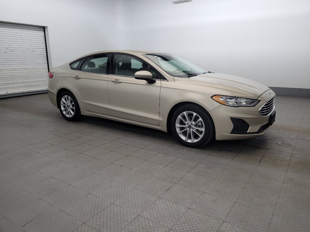 Used 2019 Ford Fusion SE FWD image 11