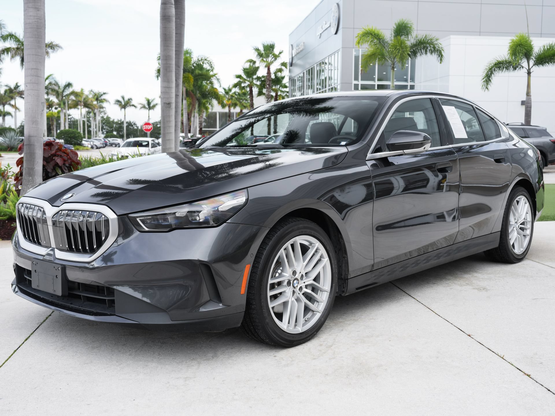 Used 2024 BMW 530i RWD image 7