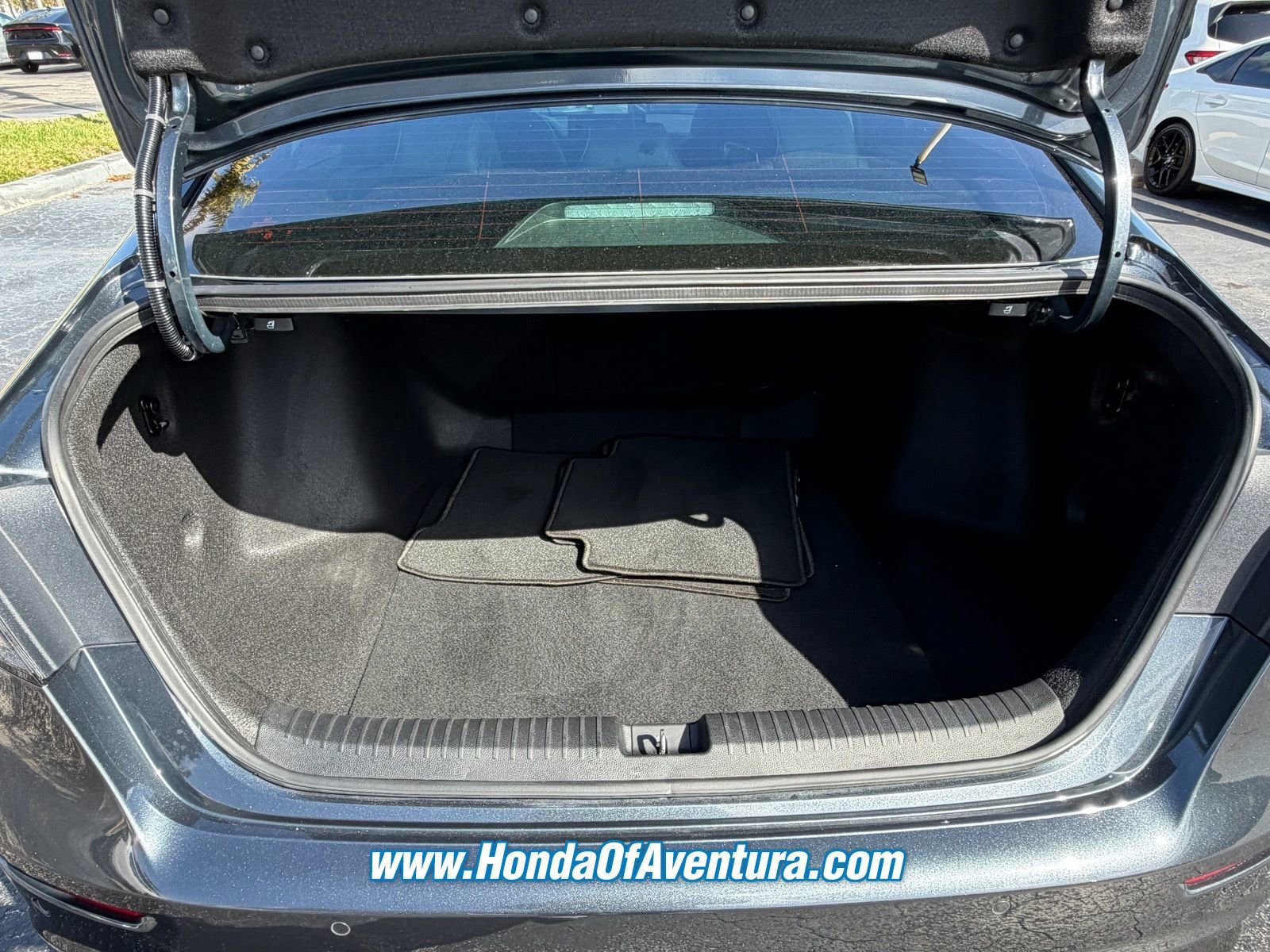 Used 2023 Honda Accord EX-L image 13