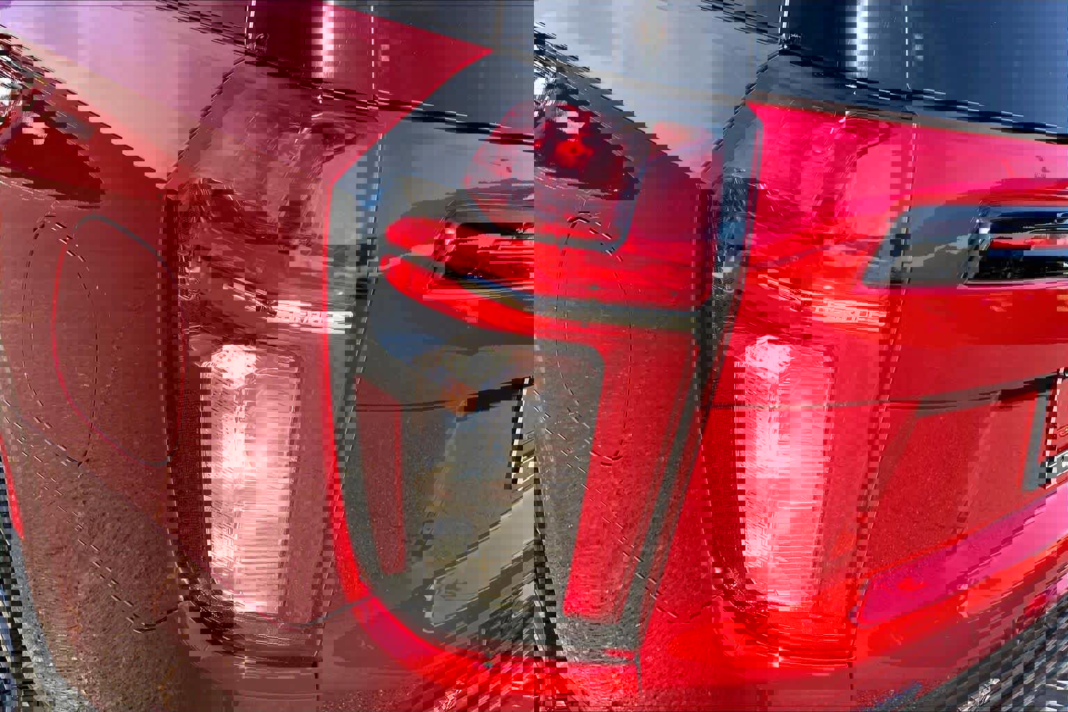 Used 2023 Chevrolet Suburban RST w/ Luxury Package image 29