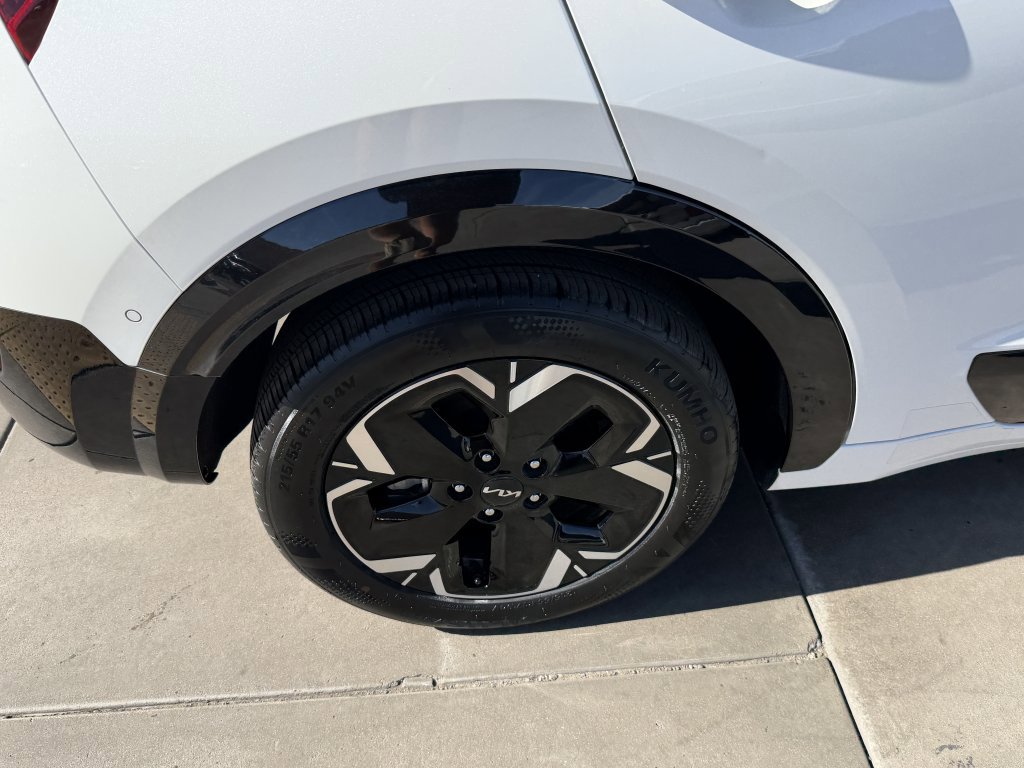 Used 2024 Kia Niro Wave w/ Wave Preserve Package image 15