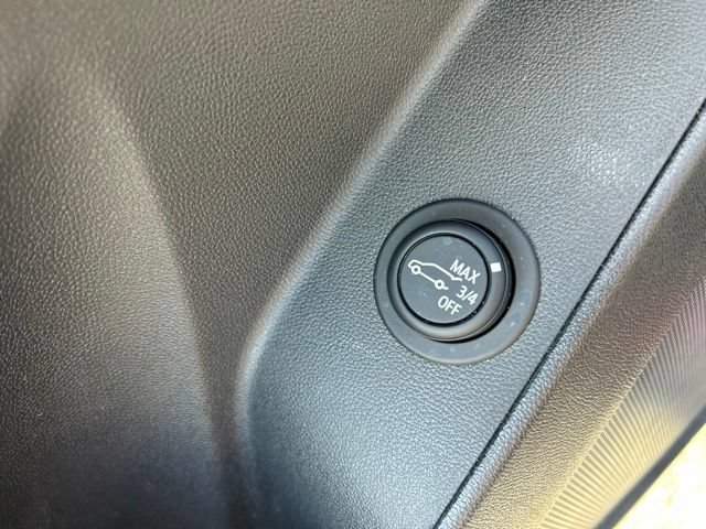 Used 2023 Chevrolet Equinox LT FWD image 20