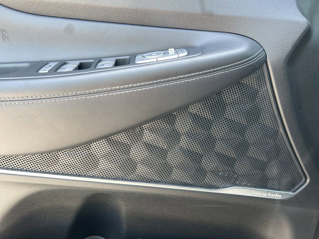 Used 2023 Hyundai Santa Fe Calligraphy image 14