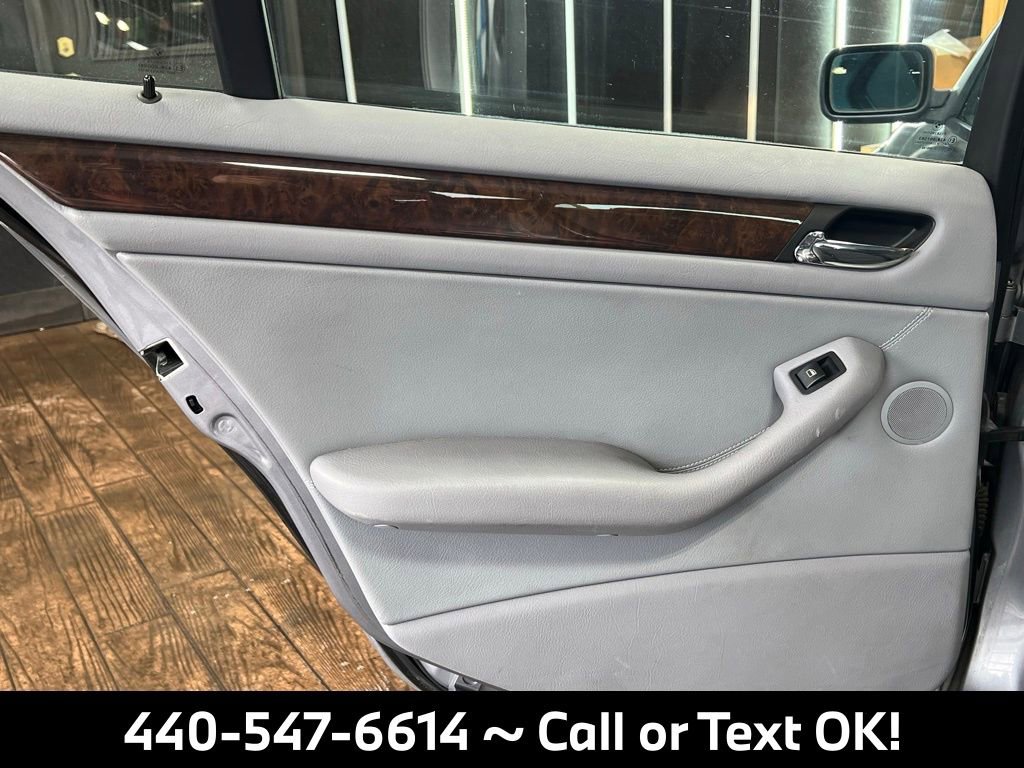 Used 2004 BMW 325xi Sedan image 13