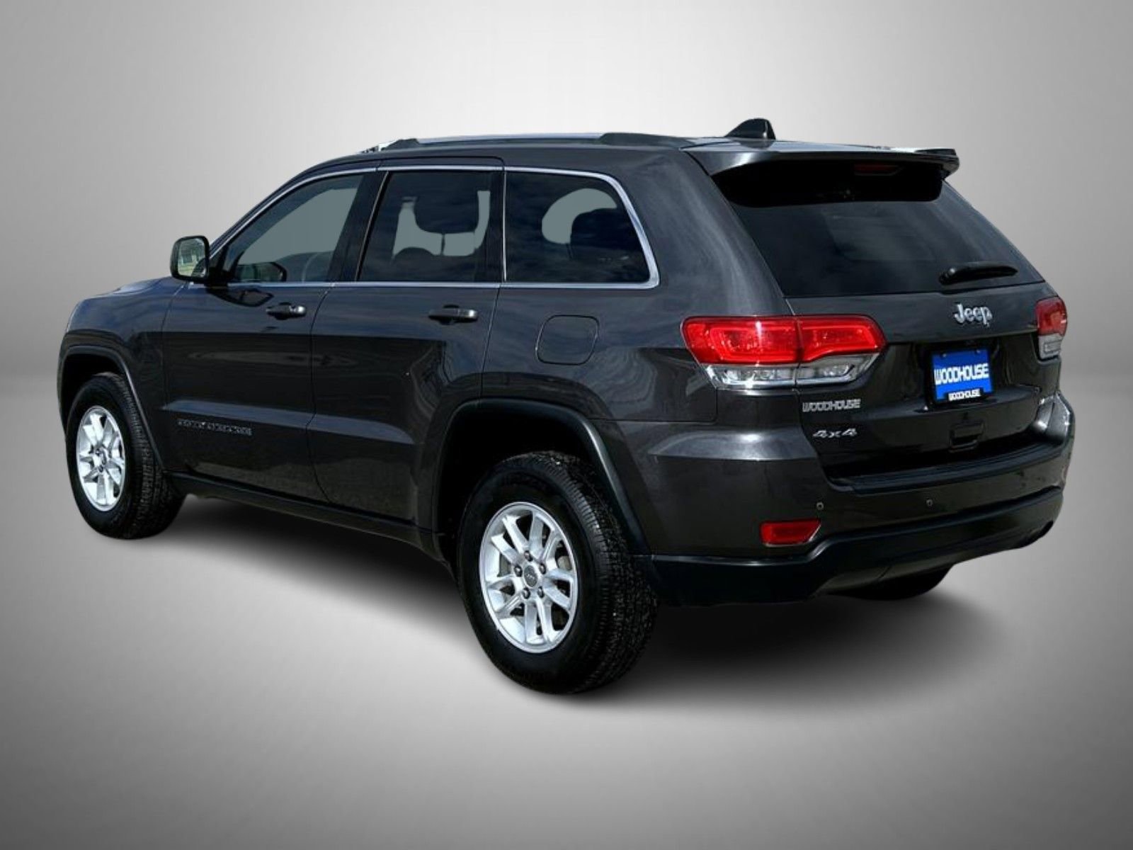 Used 2018 Jeep Grand Cherokee Laredo AWD/4WD image 7