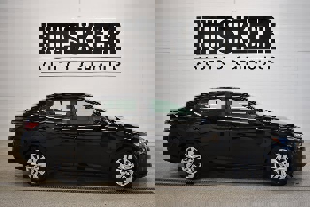 Used 2025 Nissan Sentra S image 2