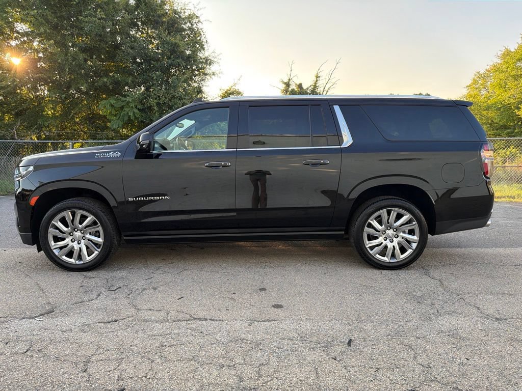 Used 2021 Chevrolet Suburban High Country w/ Premium Package AWD/4WD image 5