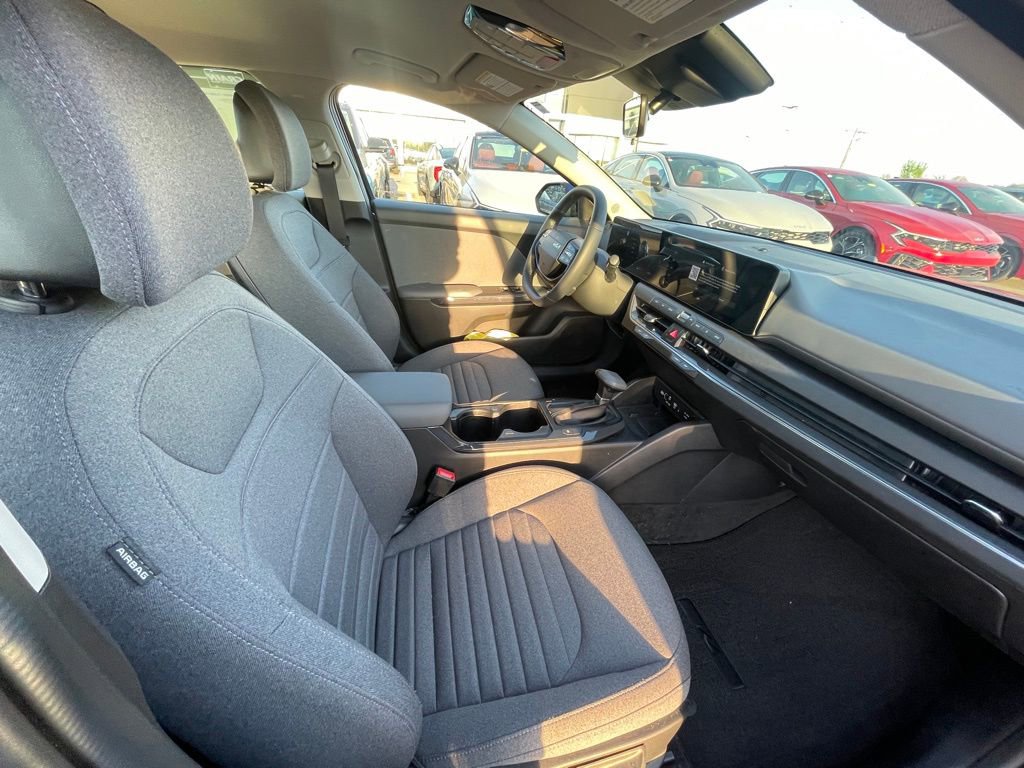 Certified 2025 Kia K4 GT-Line Turbo FWD image 25
