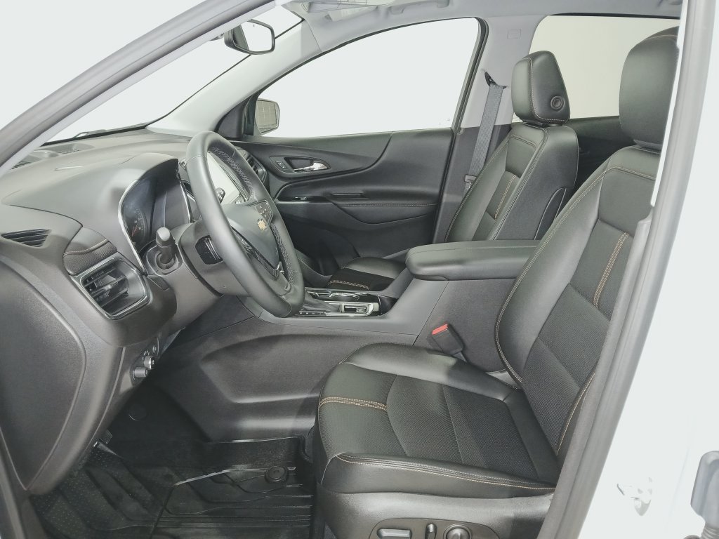 Used 2024 Chevrolet Equinox Premier AWD/4WD image 10