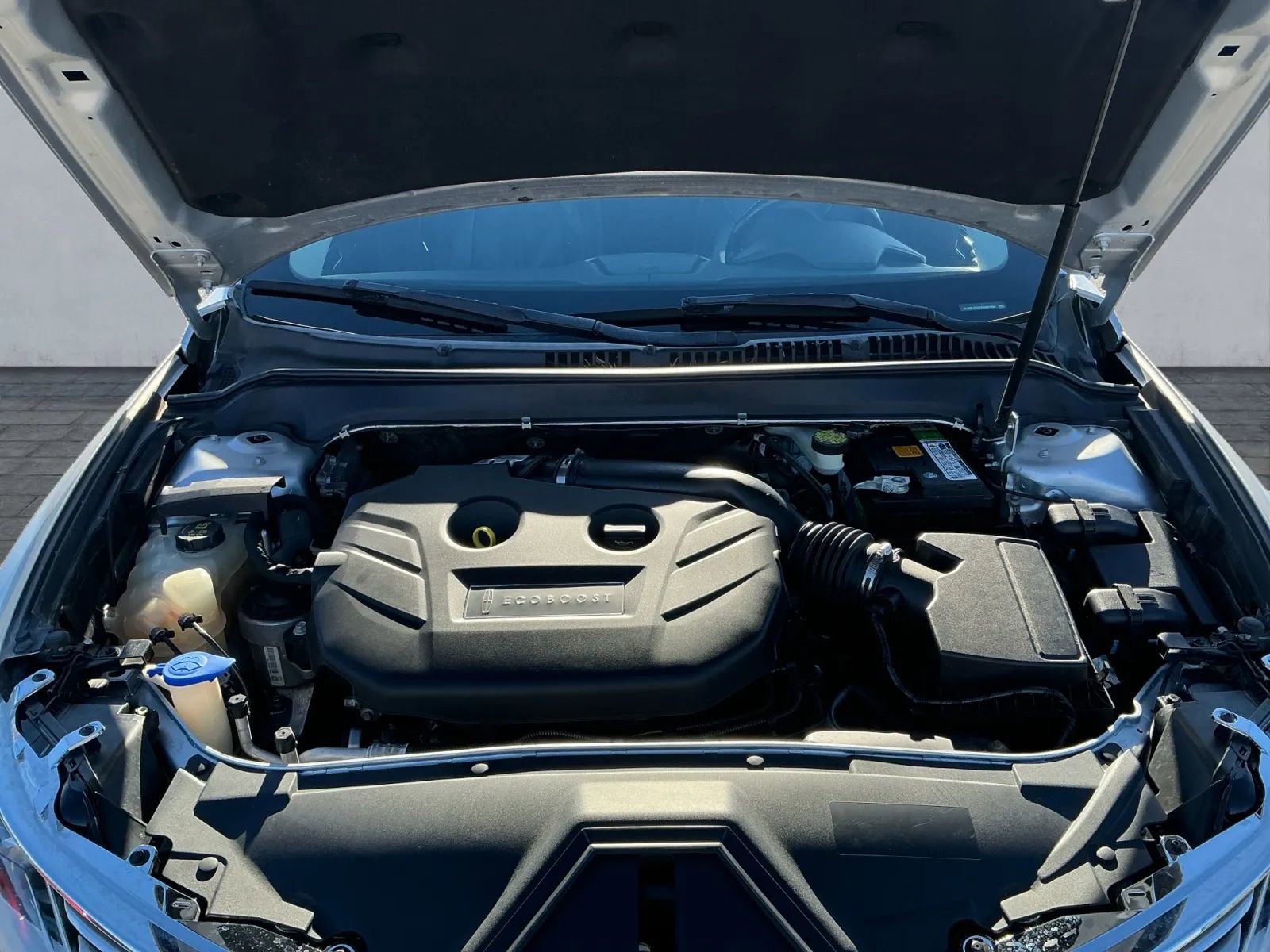 Used 2016 Lincoln MKZ w/ Equipment Group 300A Reserve image 20