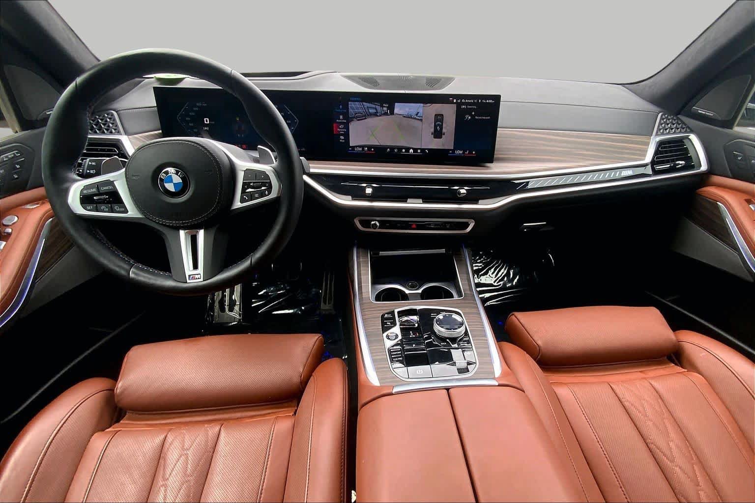 Used 2025 BMW X7 M60i AWD/4WD image 25