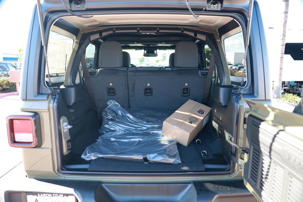 New 2026 Jeep Wrangler Unlimited Sport AWD/4WD image 33
