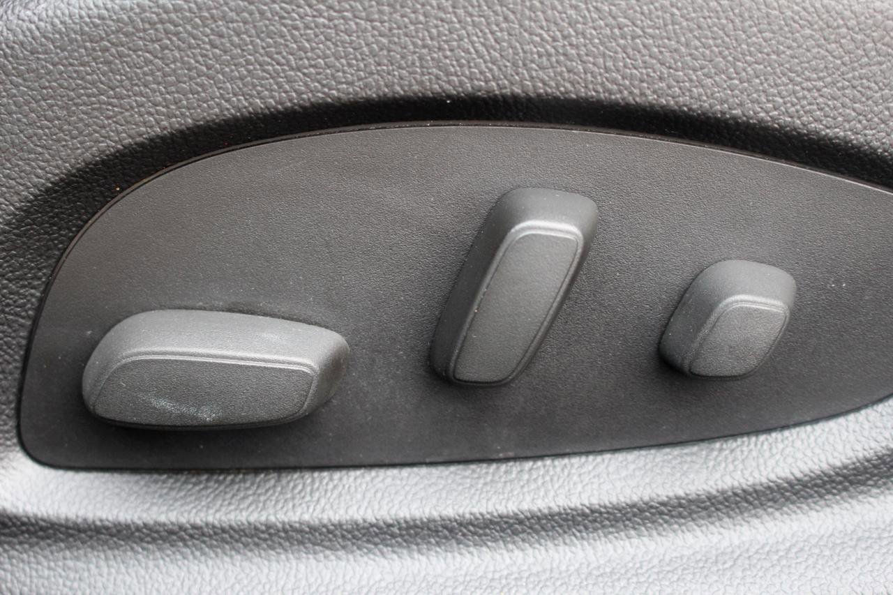 Used 2014 Cadillac ATS Luxury w/ Sun And Sound Package image 16