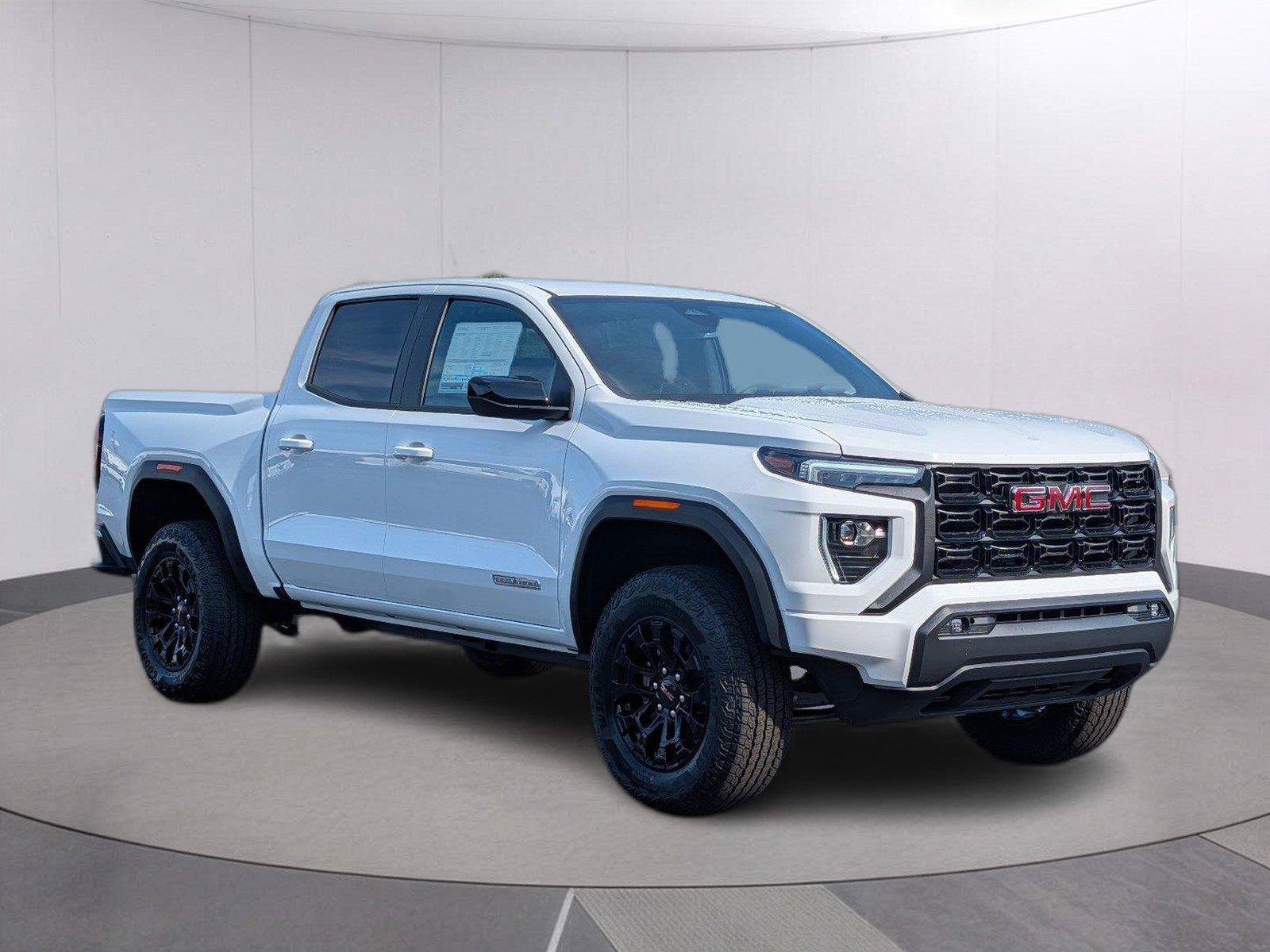 New 2026 GMC Canyon Elevation w/ Convenience Package RWD image 8