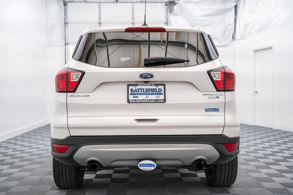 Used 2019 Ford Escape Titanium image 6
