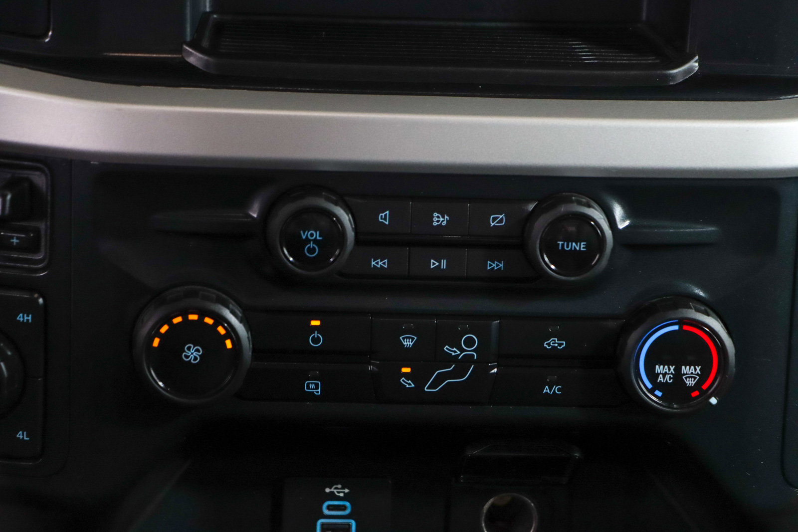 Used 2023 Ford F350 XLT image 20