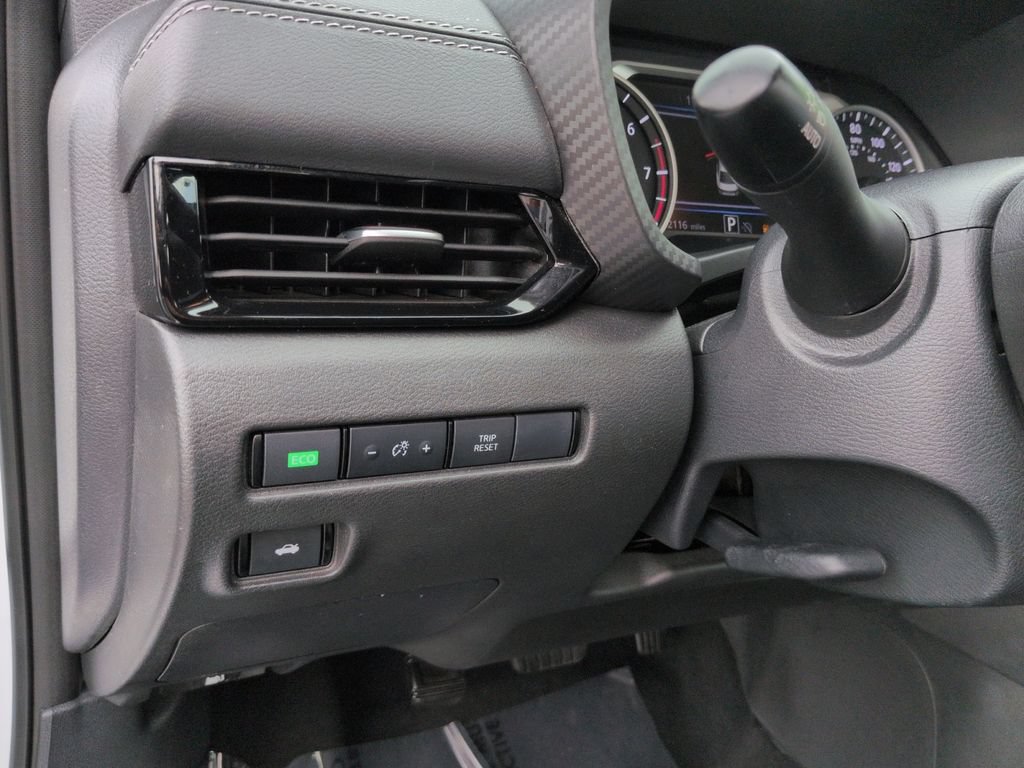 Used 2025 Nissan Sentra SV FWD image 22