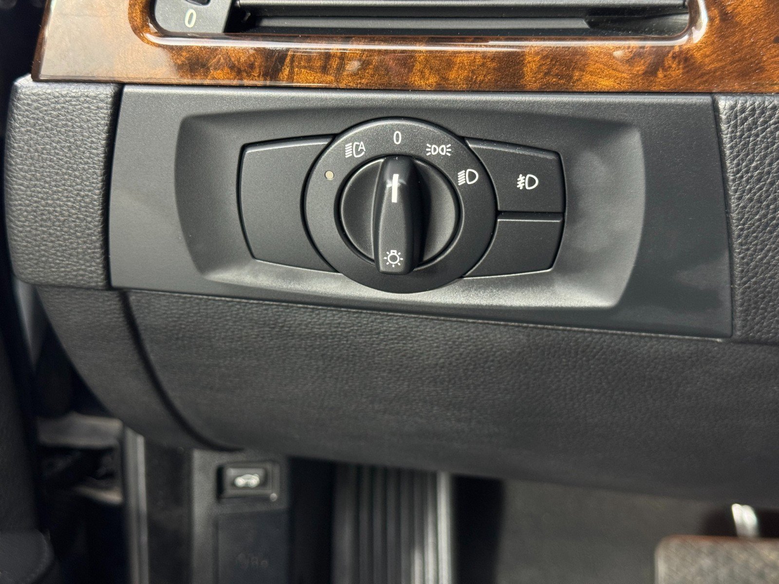 Used 2008 BMW 335i Coupe image 17