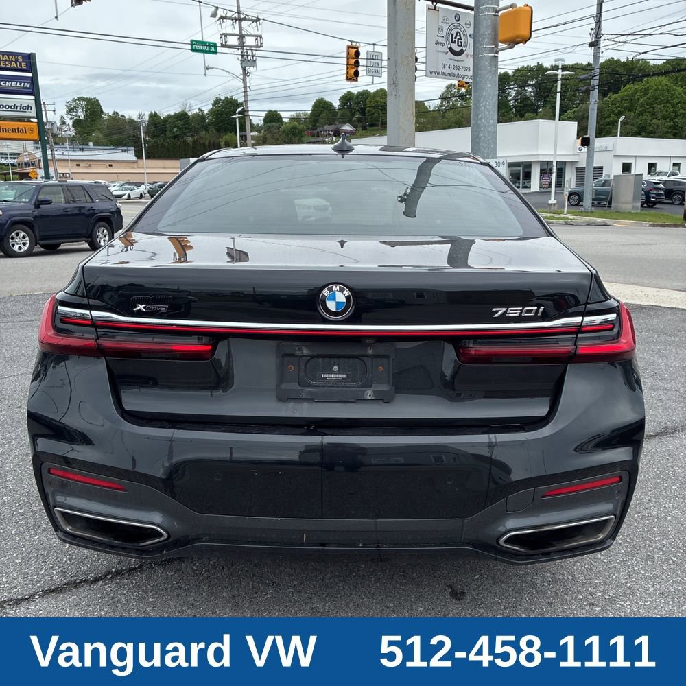 Used 2022 BMW 750i xDrive w/ Executive Package AWD/4WD image 4