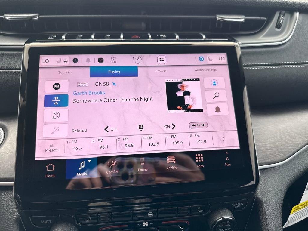 New 2025 Jeep Grand Cherokee Limited w/ MOPAR Finishing Package image 18