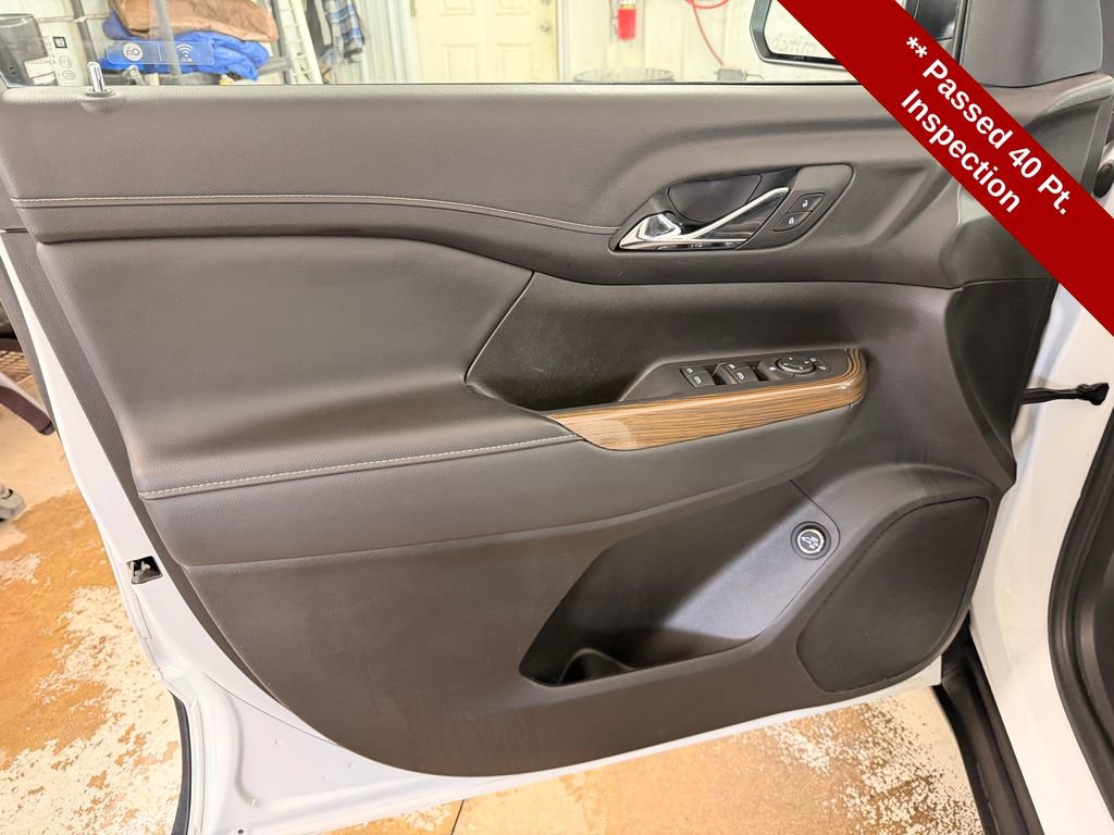 Used 2023 GMC Acadia SLE w/ Driver Convenience Package image 12