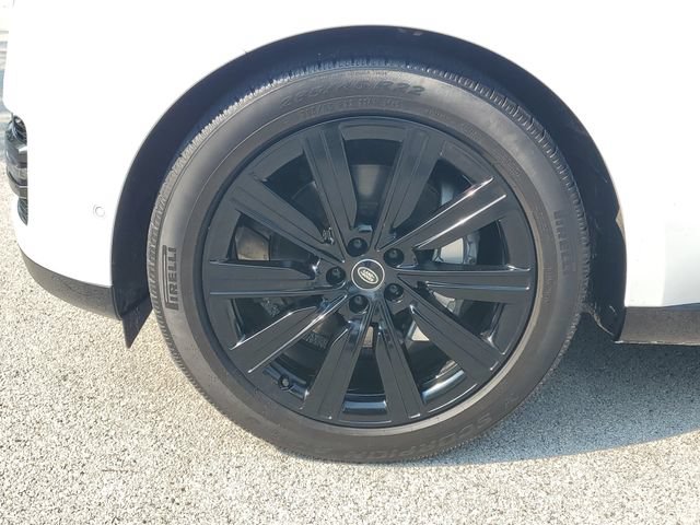 Certified 2023 Land Rover Range Rover Long Wheelbase SE AWD/4WD image 9