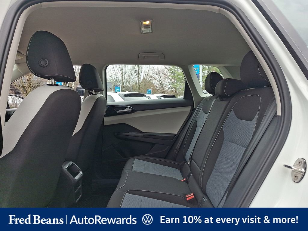 Certified 2025 Volkswagen Taos S AWD/4WD image 11
