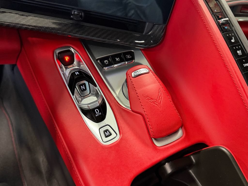 Used 2024 Chevrolet Corvette Stingray Premium Cpe RWD image 18