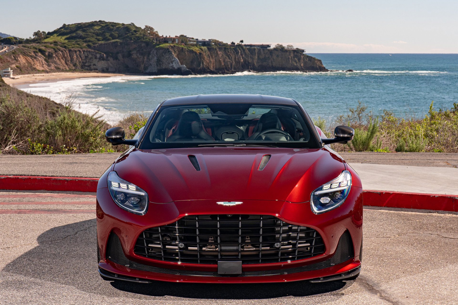 Used 2024 Aston Martin DB12 Coupe image 5
