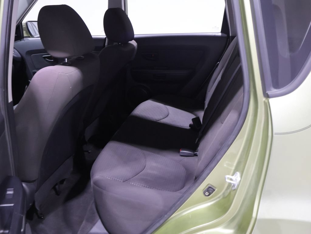 Used 2012 Kia Soul FWD image 18