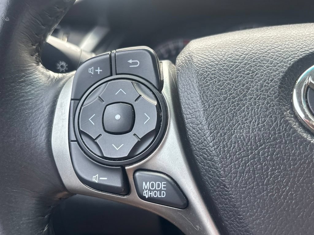 Used 2014 Toyota Camry SE FWD image 20