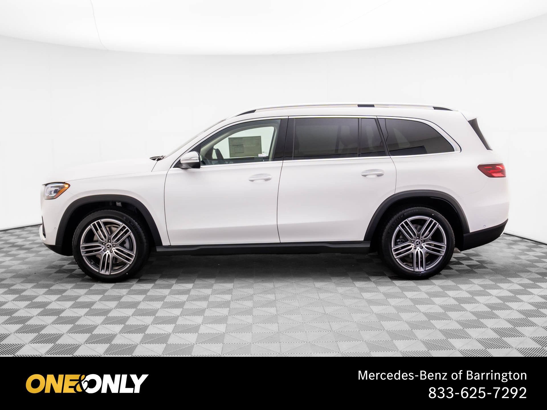New 2026 Mercedes-Benz GLS 450 4MATIC image 2