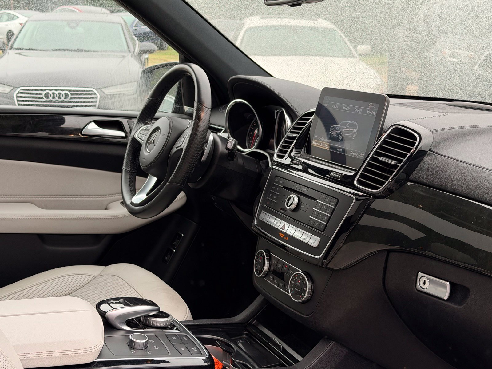 Used 2019 Mercedes-Benz GLS 450 4MATIC image 23