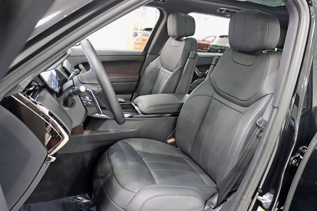 Used 2023 Land Rover Range Rover Sport SE AWD/4WD image 28