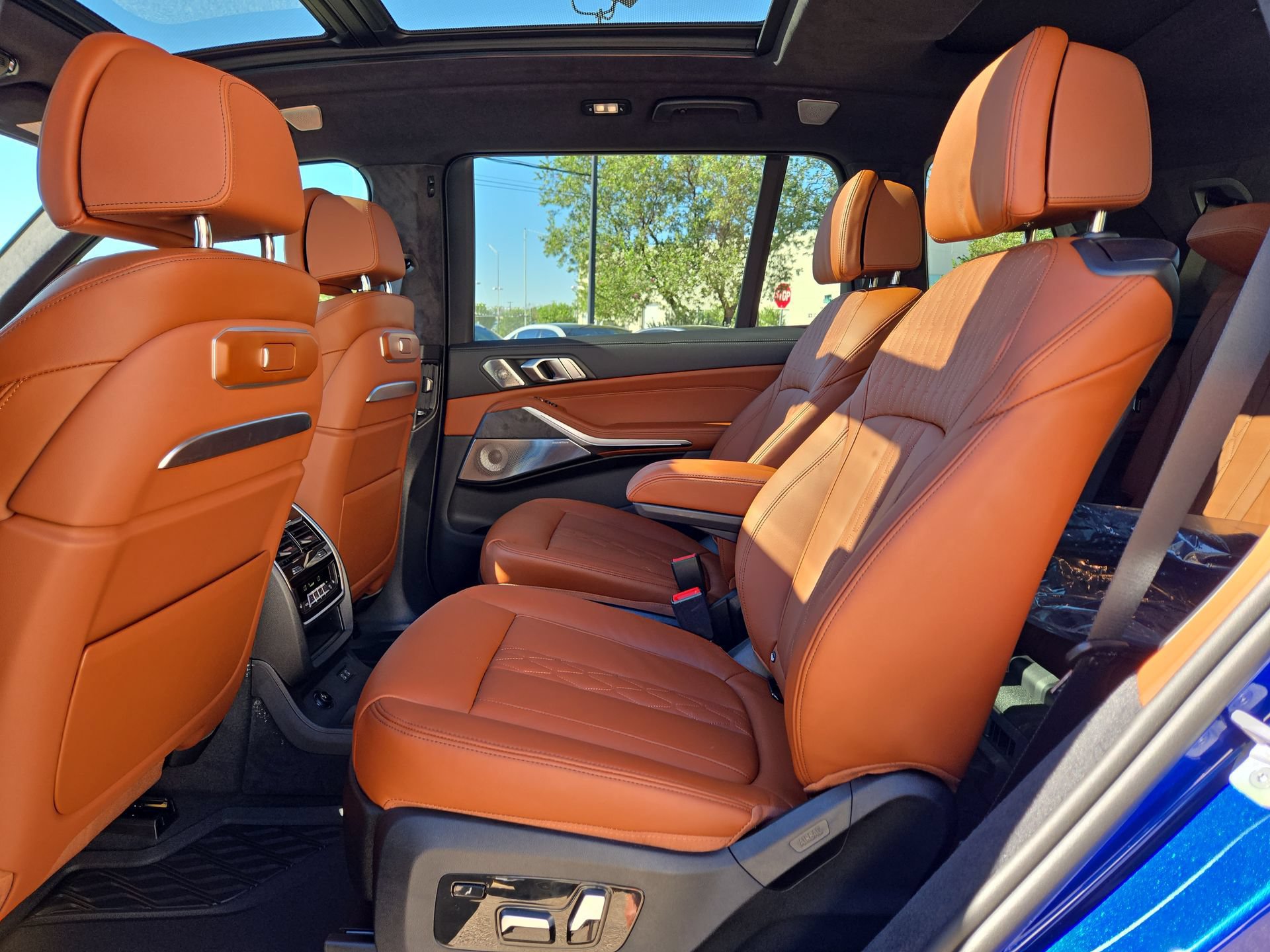 New 2027 BMW X7 M60i AWD/4WD image 13