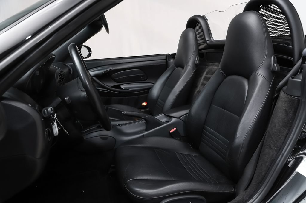 Used 1999 Porsche Boxster RWD image 8